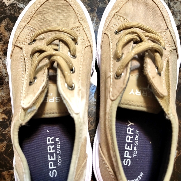 Little kids Sperry Jr. Boat shoe, size 10.5 - Picture 1 of 4